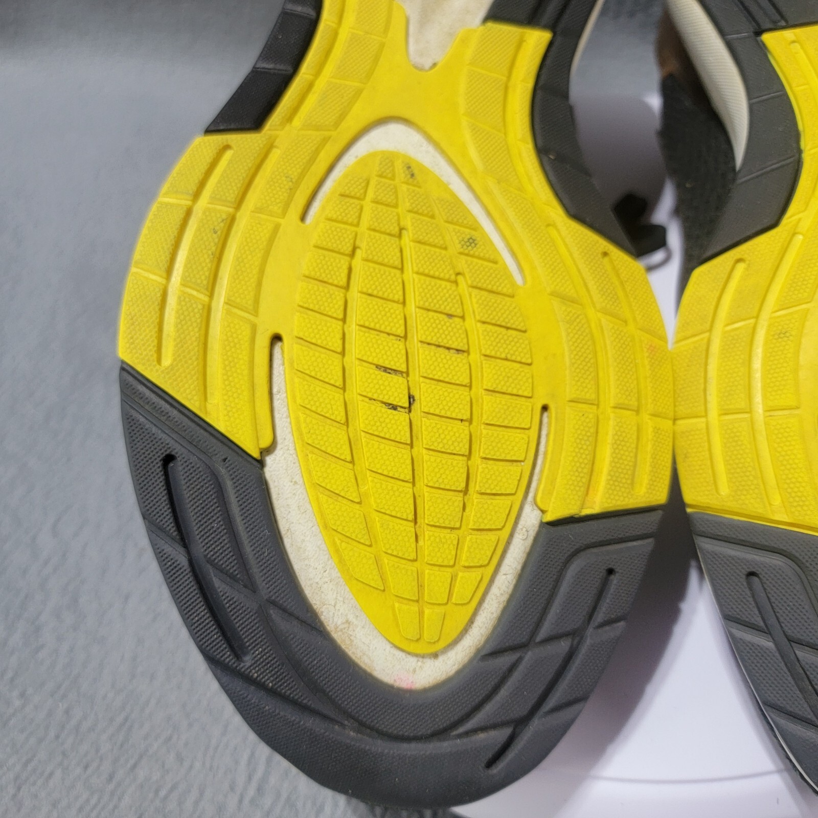 Size 11.5 Mens Adidas Messi EQ21 Run Black Semi Solar Gold Athletic Shoes eBay