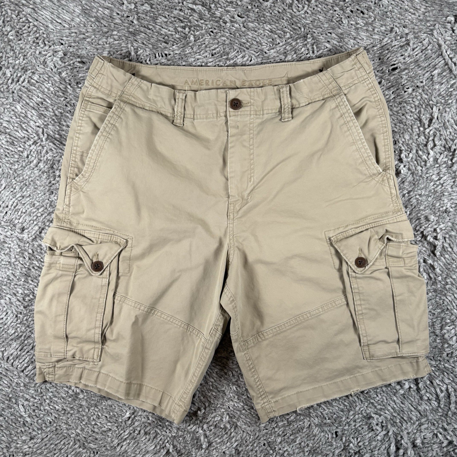 American Eagle Flex Cargo Shorts Men's Size 36 Classic Fit Beige Utility Stretch