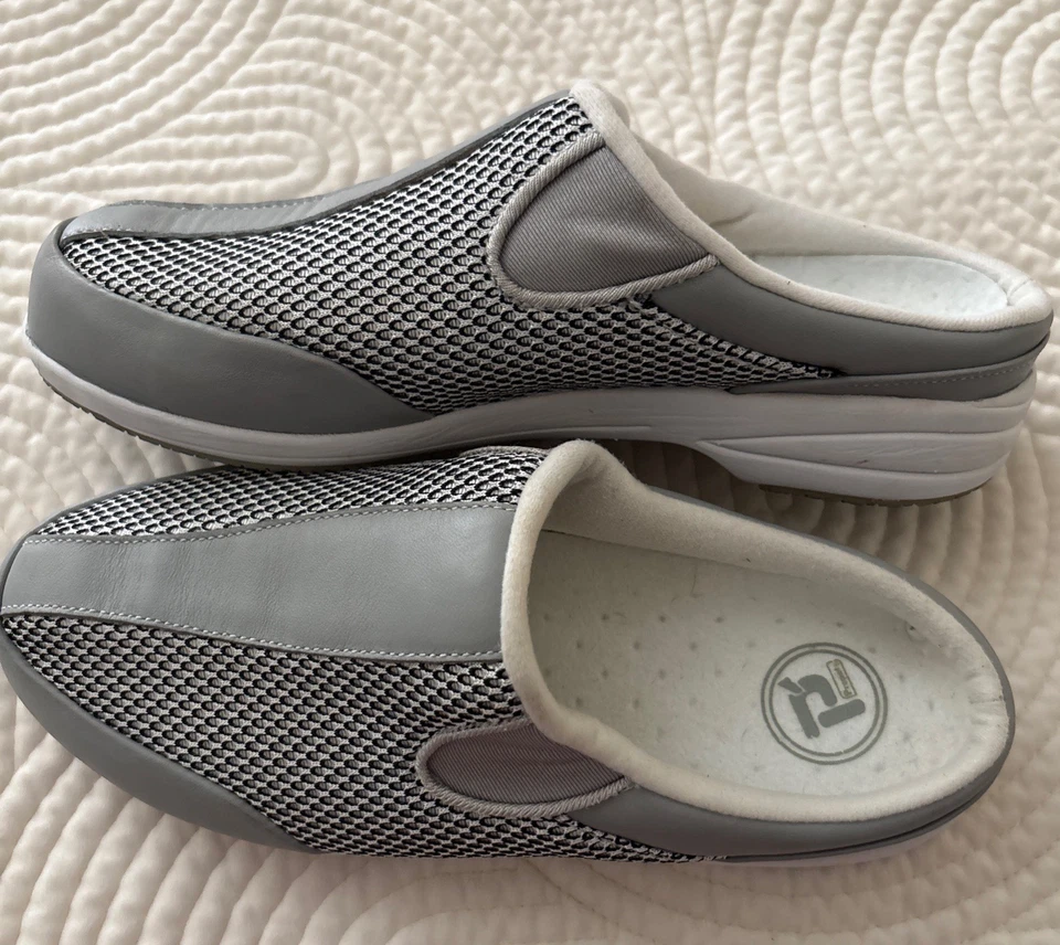 Toboganes para mujer Propet 7,5 ancho gris Foto 2 de 4