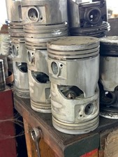 1957 Pontiac 347 Piston Standard Bore Used 1957 Pontiac 347 Piston Standard Bore Used