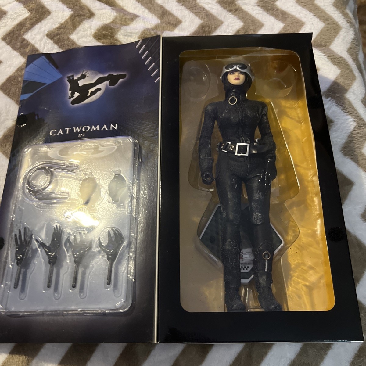 Catwoman in Cool Girl 2.0 Action Figure 1/6 Scale 2006 Takara