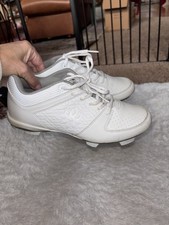 Rip- It Ringer Diamond Molded Women  s Sz. 9.5 White Softball Cleat. Grt. Pair