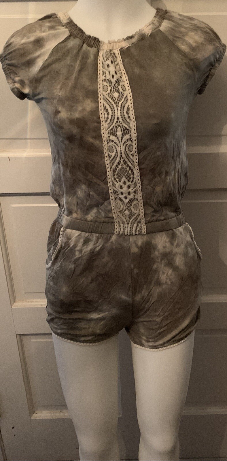 Picture 4 of 10