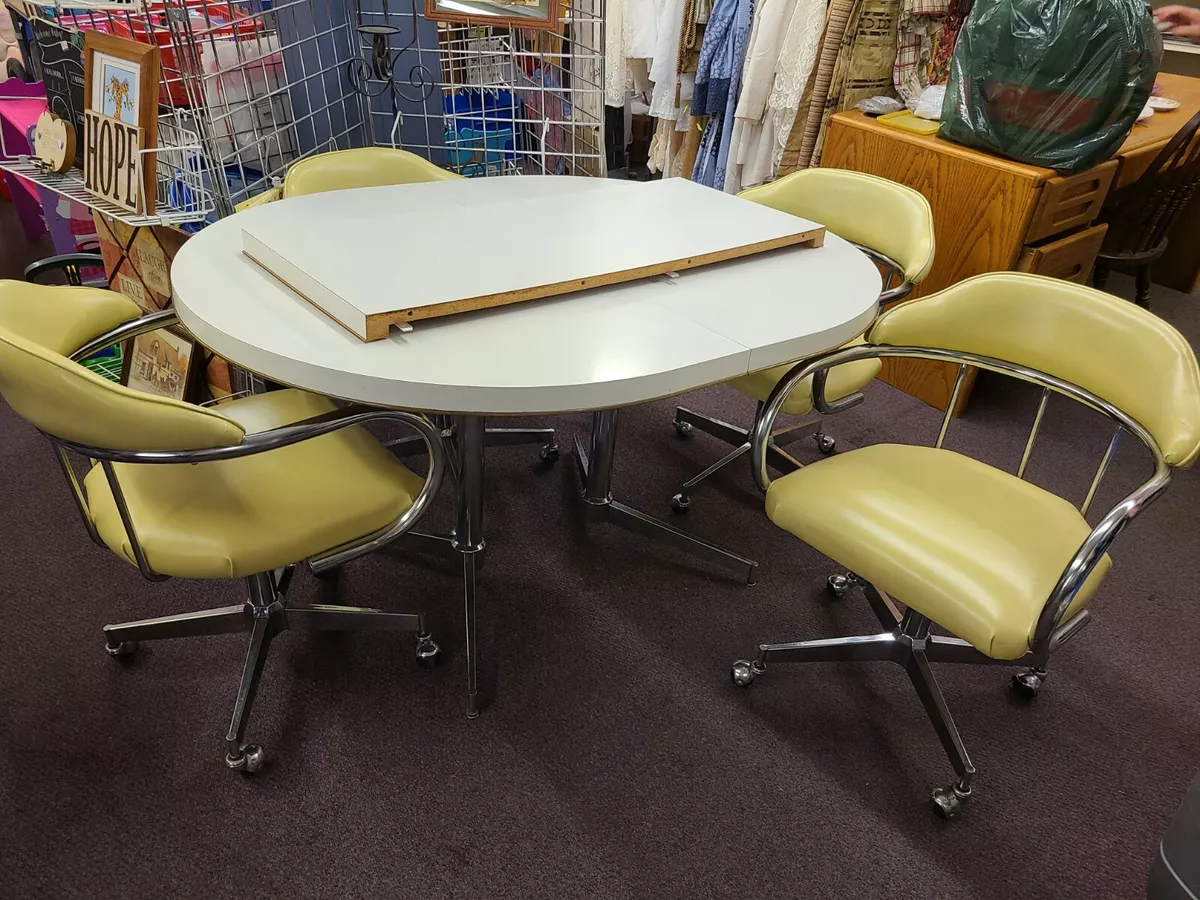 Vintage brody table and chairs clearance