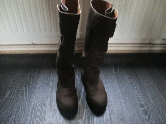 Tuffa store boots uk