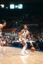 Ray Williams of the New York Knicks 1980's Basketball Photo 5