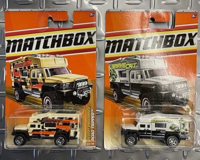 Matchbox 2010 pair of Desert Endurance Road Tripper Racing Campers New In Box