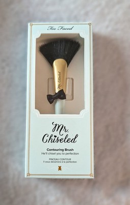TOO FACED - MR. CHISELED CONTOUR BRUSH - 100% AUTHENTIC, NIB - $40 MSRP