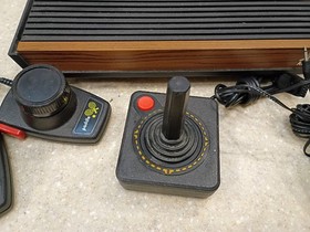 Atari 2600 Console Woody 4-Switch CX-2600 Paddles Joystick Power Supply Trigger
