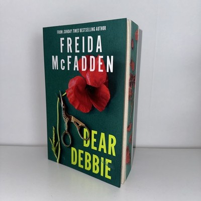 DEAR DEBBIE by Freida McFadden   Sprayed Edges   Paperback 