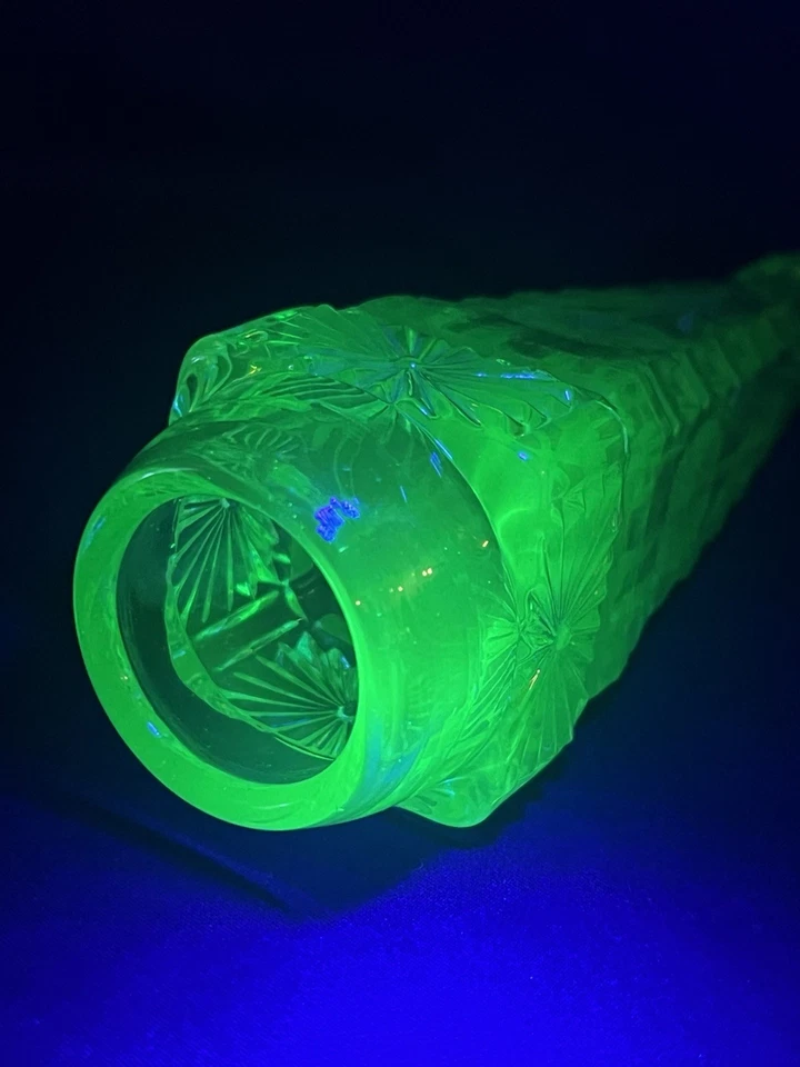 Antique Green Vaseline Uranium Glass Car Hearse Carriage Bud Vase Early 19c - Image 3 of 4