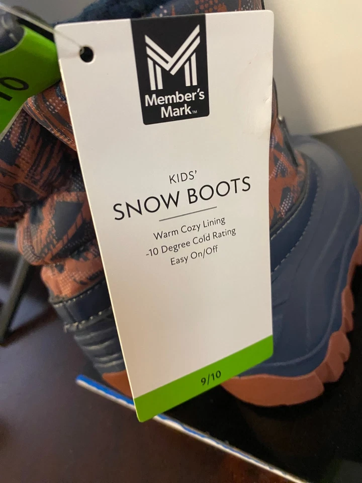 BOTAS DE NIEVE NUEVAS PARA NIÑOS PEQUEÑOS TALLA 9/10 MARCA DE MIEMBRO Foto 3 de 4