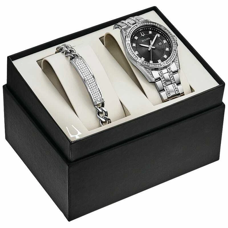 Bulova Men s Black Dial Silver Tone Bracelet Watch Gift Set 96K105
