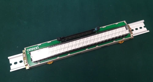 Omron XW2B-50G5 Connector-Terminal Block, 50-Poles, USED