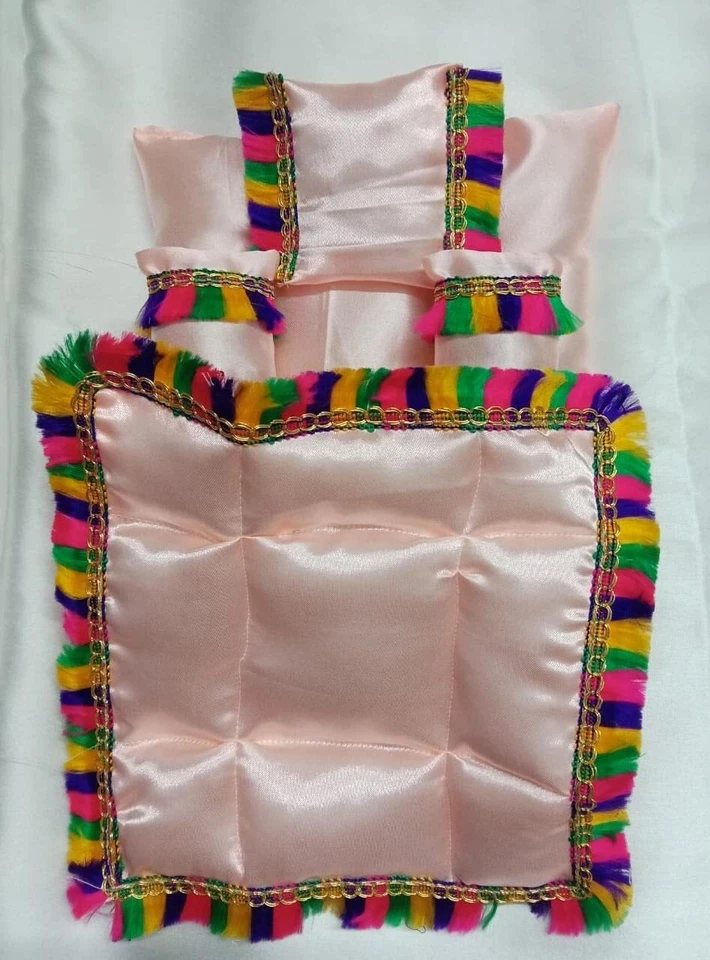 Juego de cama decorativo Gaddi Laddu Gopal Kanha Ji con almohadas y manta EE. UU. Foto 4 de 4