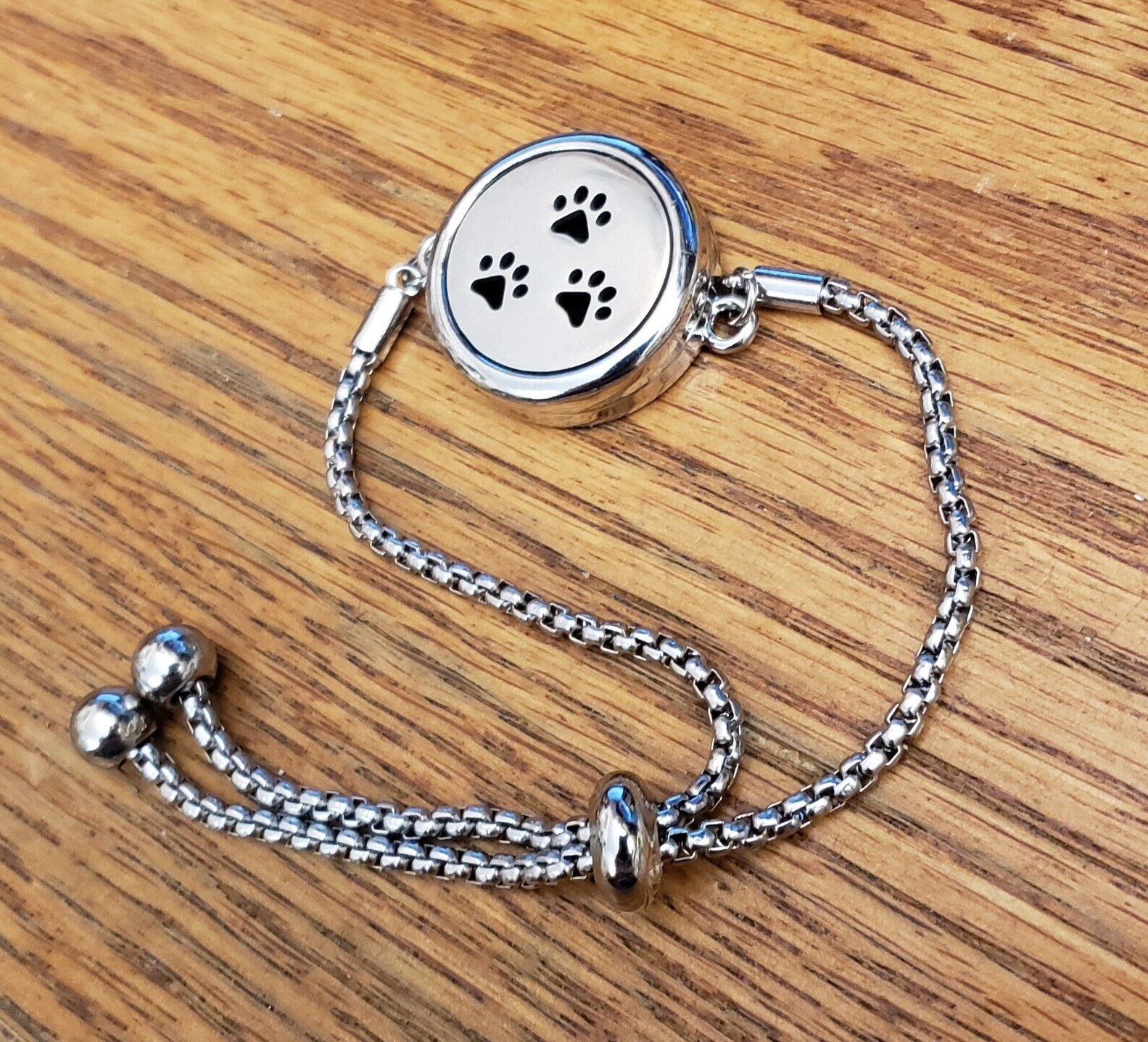 Adjustable Paw Print Locket Bracelet with Essential Oil Diffuser-image