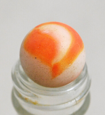 Vintage Unglazed Matte Marble Swirls Stripes of White Orange Grey 5.15 grams