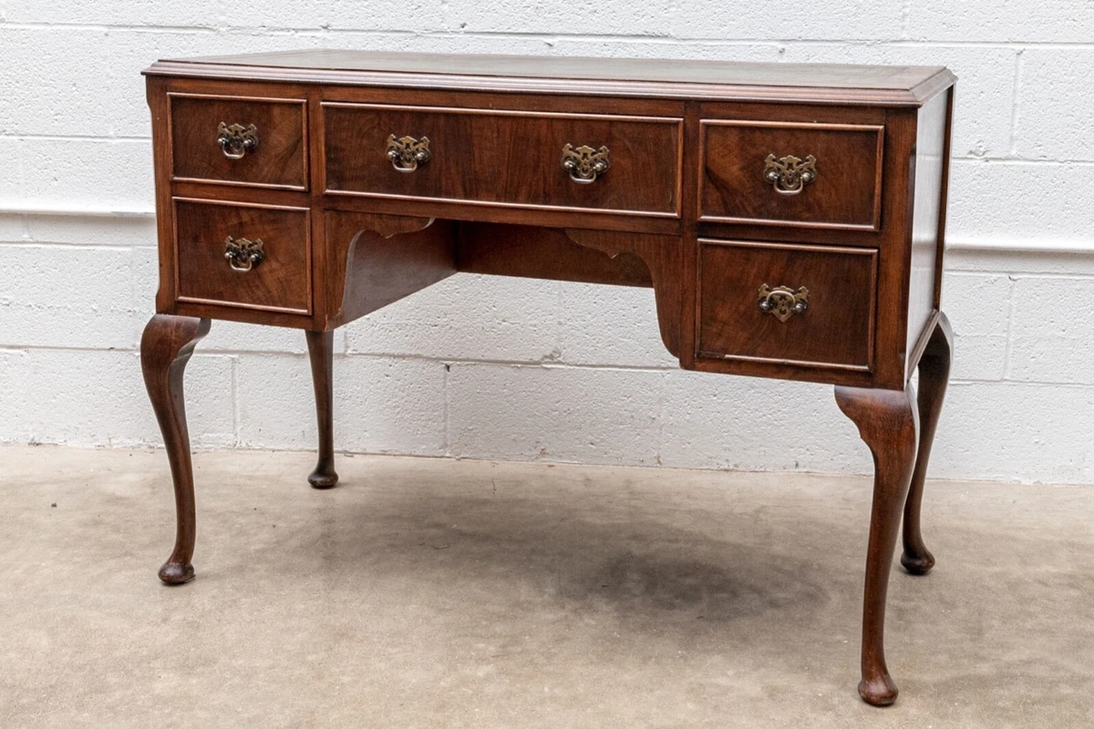 Antique Green Leather Top Queen Anne Style Writing Desk eBay