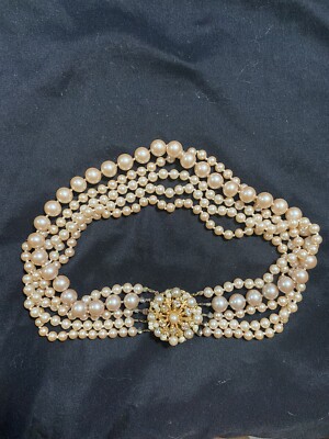 Vintage signed Miriam Haskell Beautiful Pearl /Floral Necklace