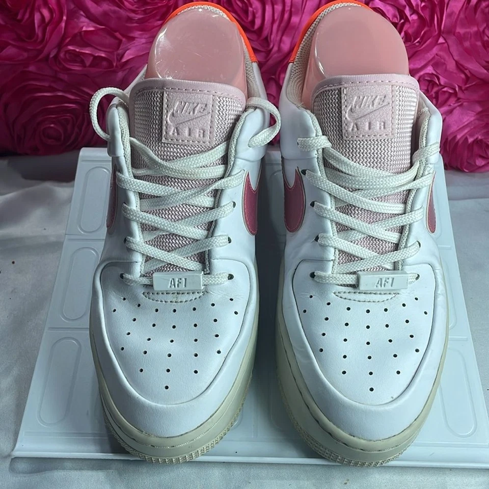 (M) Nike Air Force 1 Low ~ Rosa Digital, Para Mujer Talla‎ 7 Foto 2 de 4