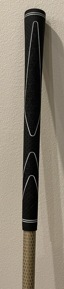 New-Callaway Edge 3 Wood R Flex Graphite Shaft, Headcover, Black Rubber Grip - Image 4 of 4