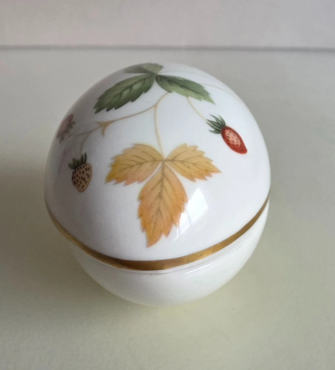 Wedgwood China Egg shaped Trinket Box "Wild Strawberry" Great Condition