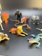 Lot Of 15 Zoo Animal Figures Plastic ￼