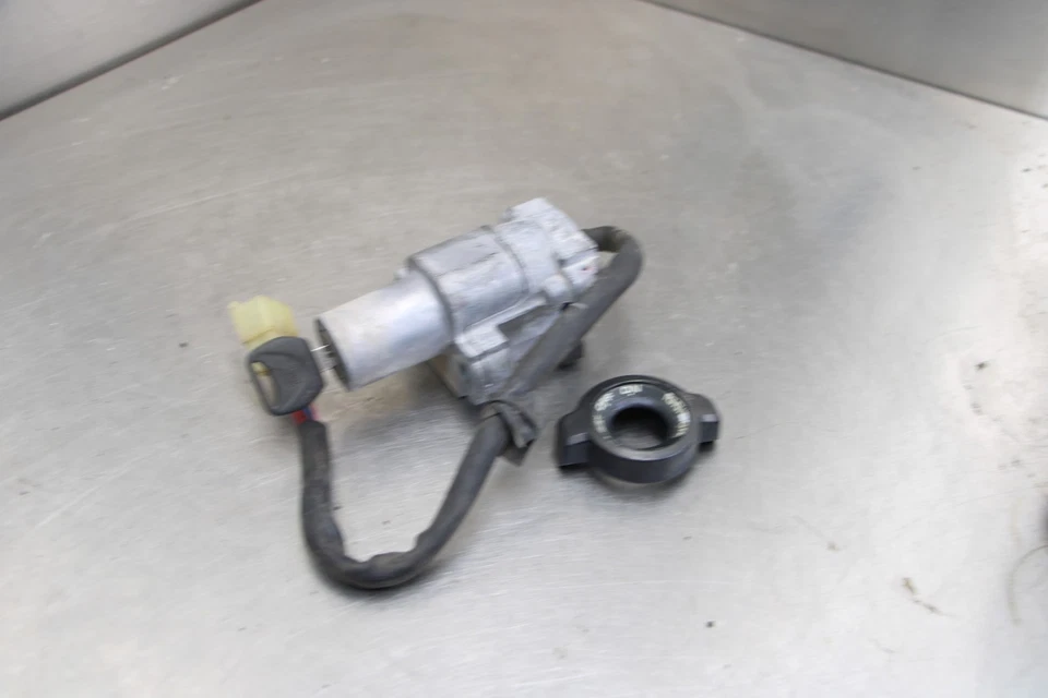 00-01 HONDA INTERCEPTOR 800 VFR800 IGNITION LOCK W KEY - Image 3 of 4