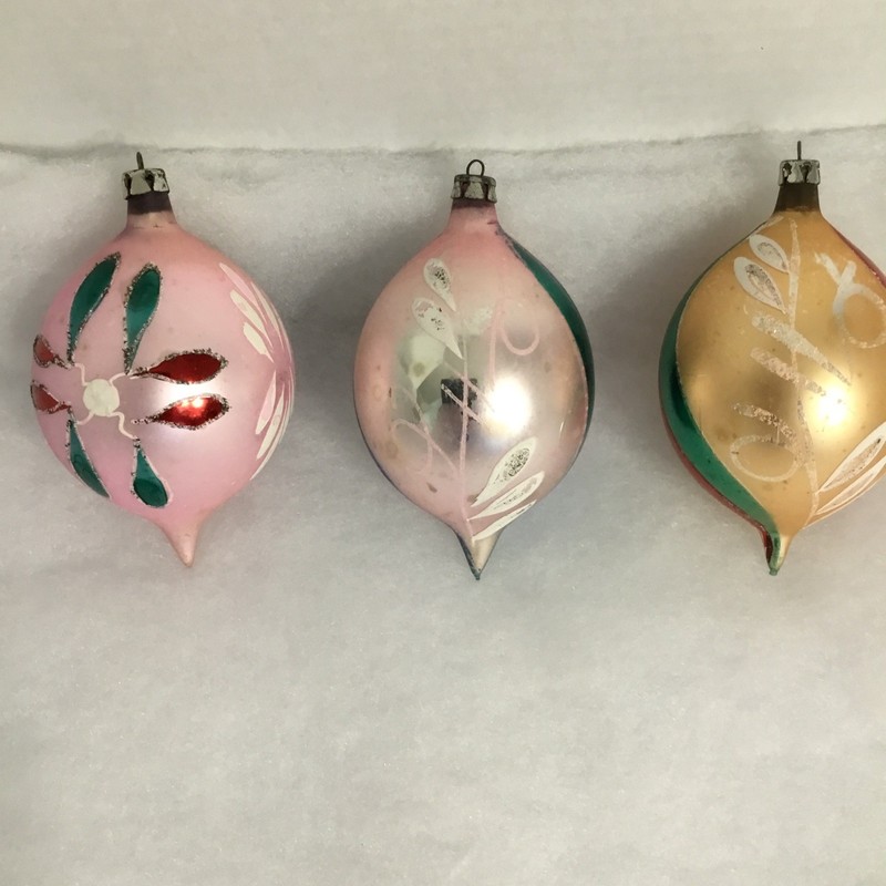 VINTAGE POLAND MERCURY (3) MULTI-COLOR TEARDROP CHRITMAS ORNAMENT  4 1/4”