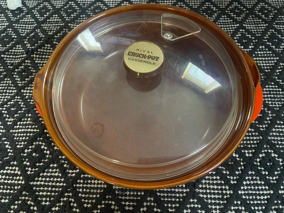 Vintage 1970's Rival Casserole Crock-Pot 2-Qt. Retro Orange Model 3500 RARE - Image 2 of 4