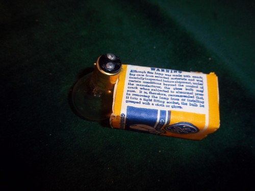 Vintage Box of 10 GE Auto Headlamp Bulbs No. 1000 6-8 Volt 32 + 32 C.P ~Aisle W - Picture 4 of 8