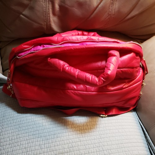 Estee Lauder Weekender Travel Puffer Bag Red with Adjustable Shoulder Strap