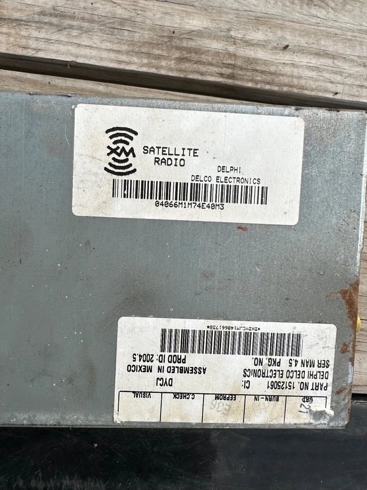 GMC Envoy 2004 equipo de audio radio receptor satélite 15125061 fabricante de equipos originales Foto 2 de 4