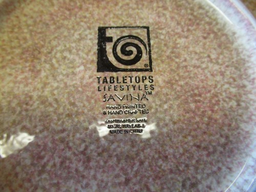 Tabletops SAVINA Salad Plate 9" Red Blue Emobssed 1 ea 3 available - Imagen 6 de 6