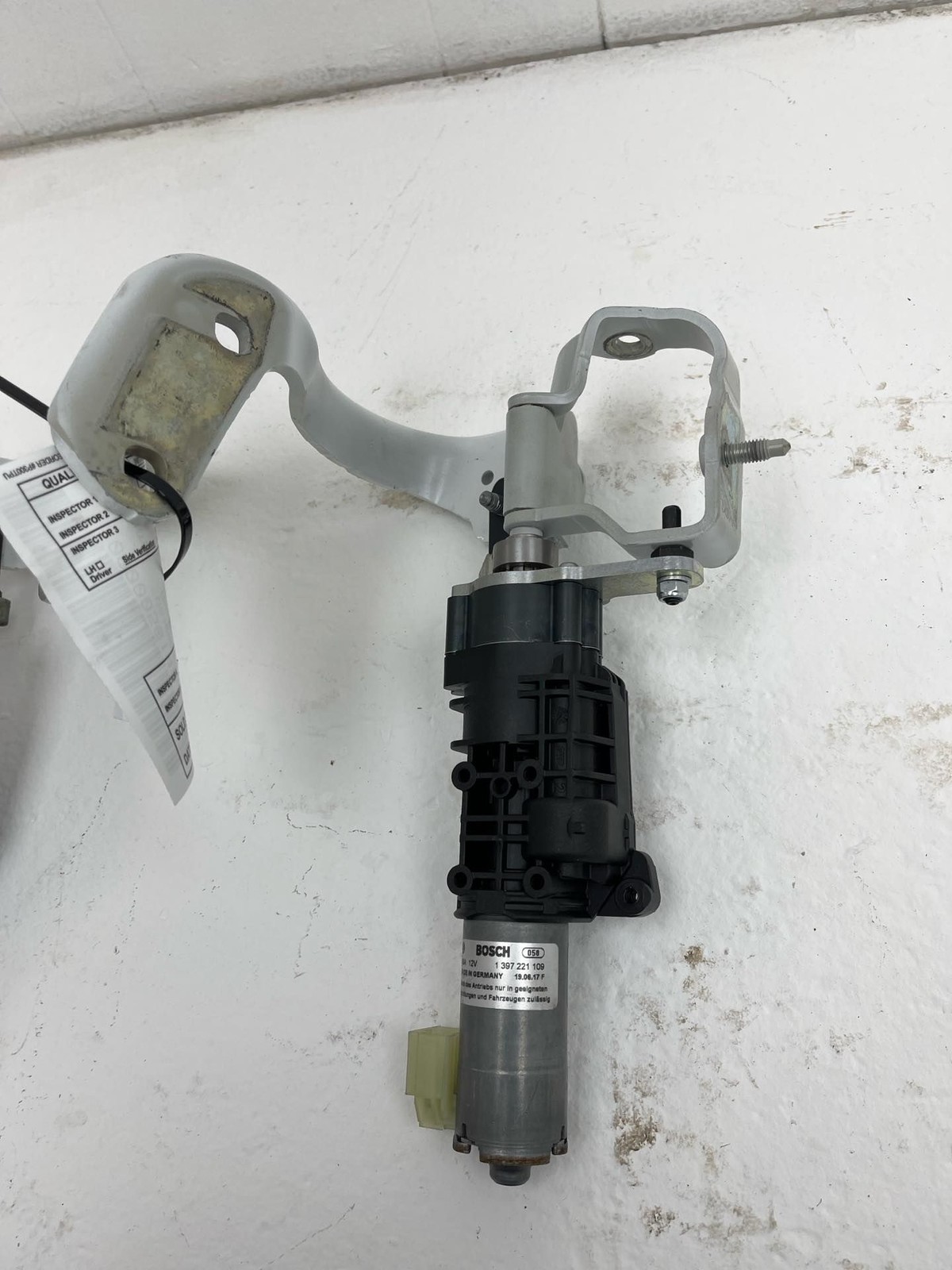 2015-2020 BENTLEY BENTAYGA Power Lift Tail Gate Hinge Motor Actuator Set LH & RH