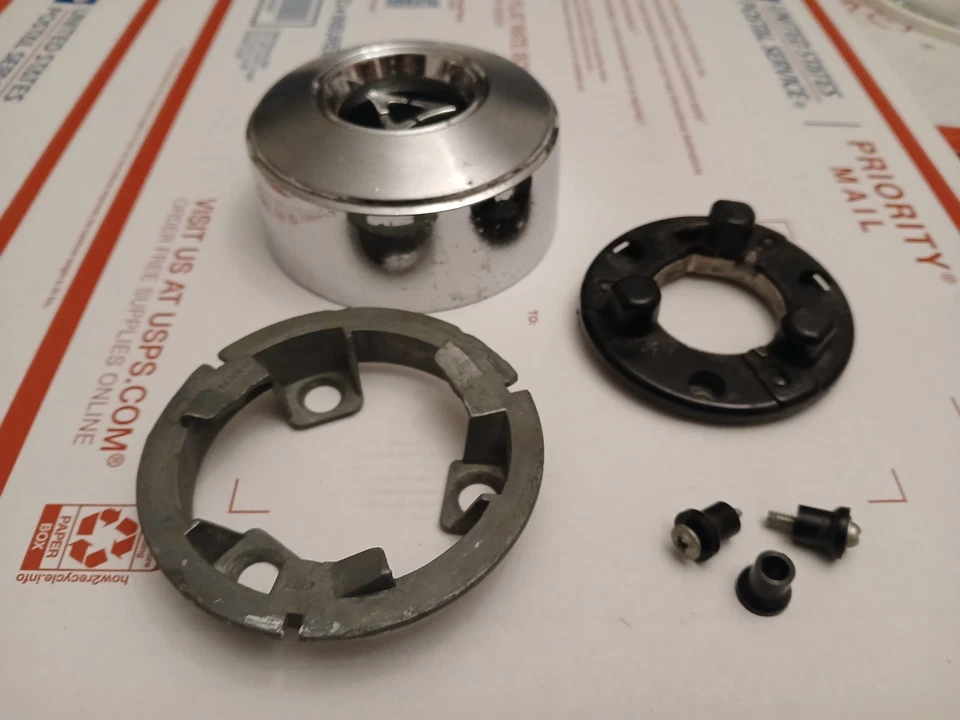 Dodge Woodgrain 1965-66 Volante Tapa de metal Interruptor de retención Dart Coronet  Foto 2 de 4