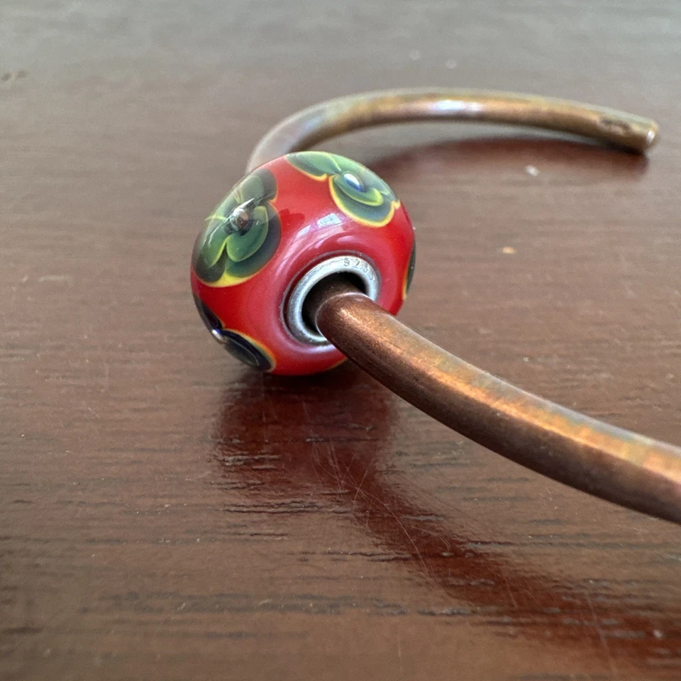 Trollbeads Christmas Retired Glass Bead Charms Assorted Lot of 5 Holly Dots Tree - Image 4 of 4