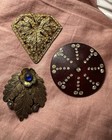 Lot Of 3 Antique Shoe Cops And Button — photo 1