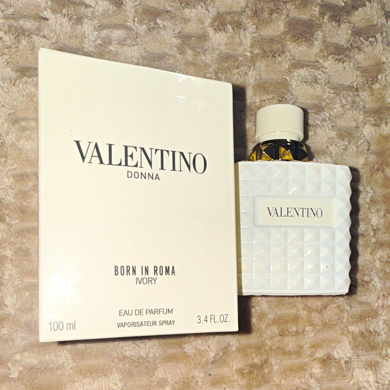 Valentino Donna Born in Roma Ivory Eau de Parfum Spray, Regular 3.4 fl oz