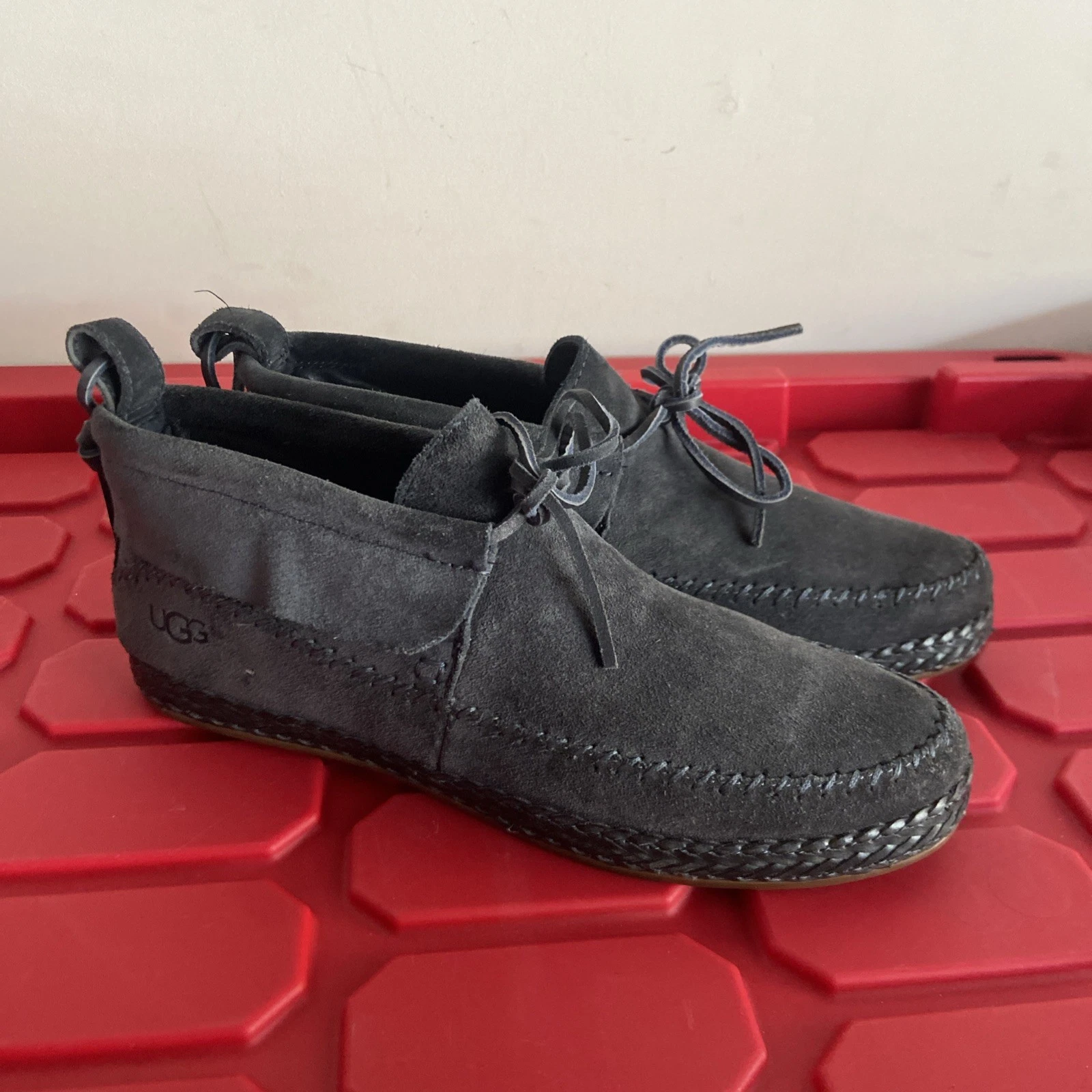 Mocassino UGG Woodlyn nero grigio donna taglia 9 scarpe mocassini pelle 1094814