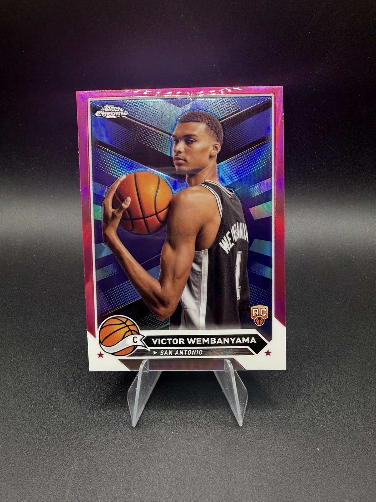 2023-24 Topps Chrome - Victor Wembanyama #1 Pink Refractor (RC) MINT