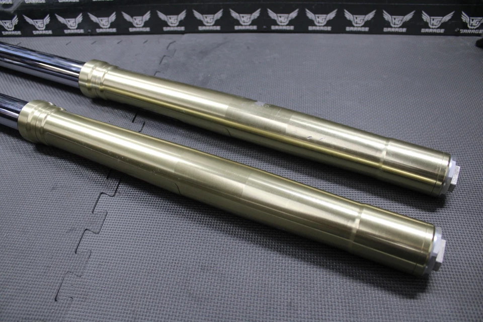 2007 SUZUKI 05-21 DRZ400SM FABRICANTE DE EQUIPAMENTO ORIGINAL GARFOS DE SUSPENSÃO DIANTEIRA SUPERMOTO 51104-29F70 BOM - Imagem 4 de 4