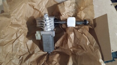 BMW E65 E66 FRONT LEFT DRIVER SEAT MOTOR ACTUATOR BOSH 0390201989