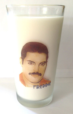 QUEEN Freddie Mercury PINT SIZE BEER GLASS CL