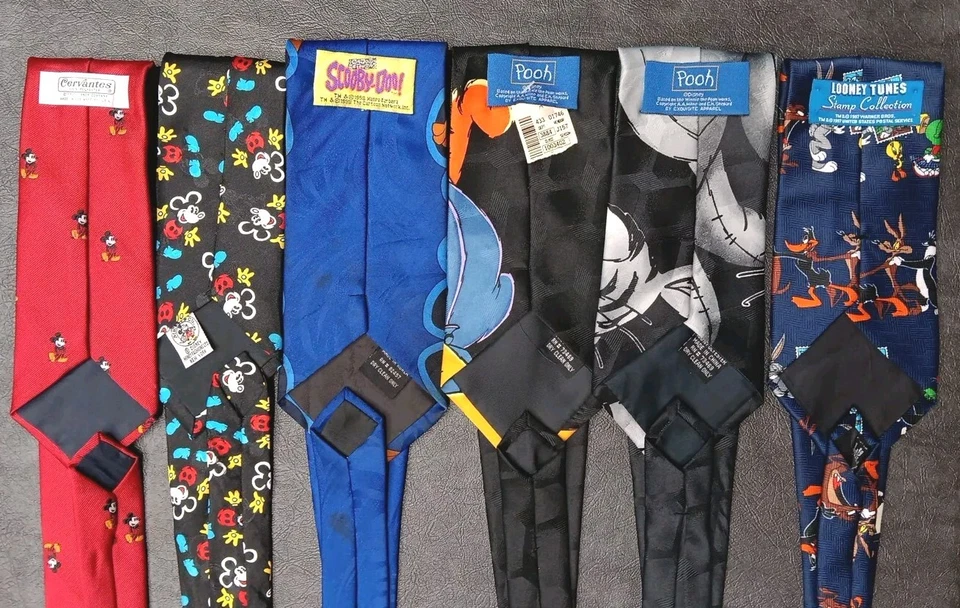 6 Corbatas De Colección Dibujos Animados Pooh Looney Tunes Disney BUGS BUNNY TAZ MICKEY Scooby Doo Foto 3 de 4