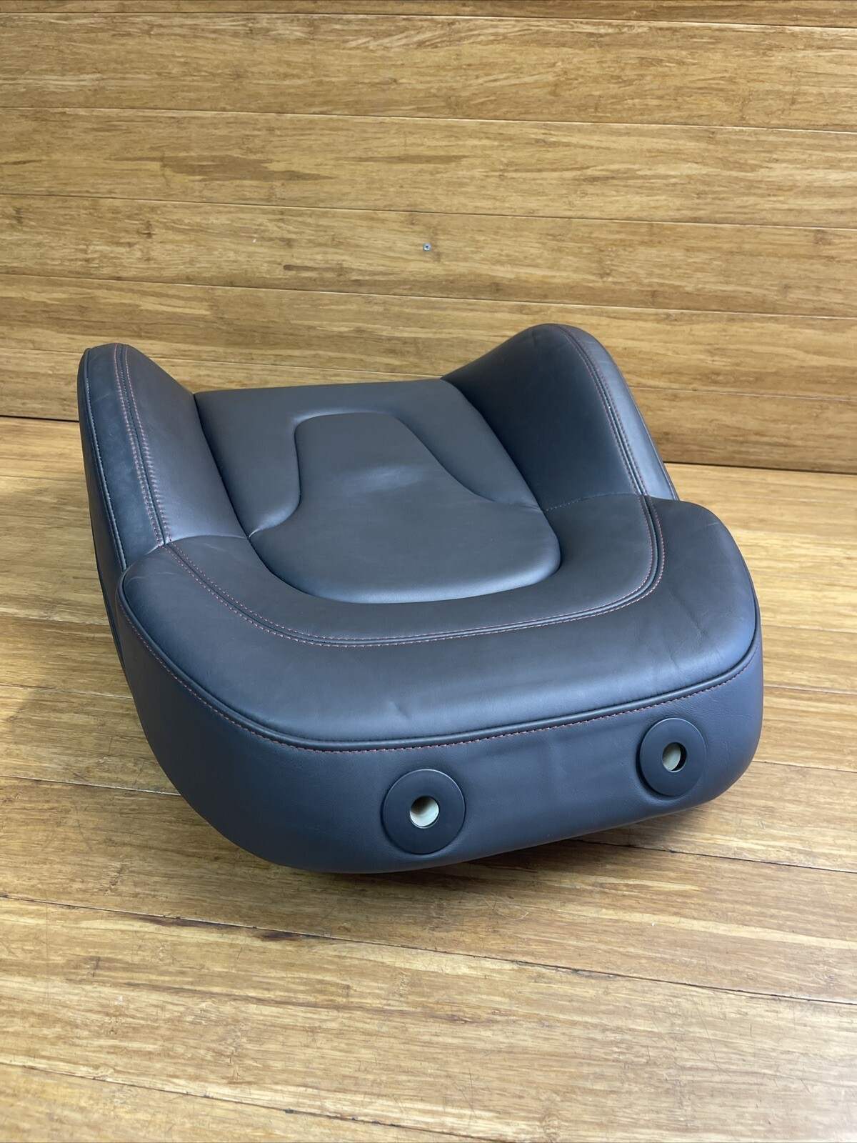 2014-2015 Audi R8 42 Front Right Upper Seat Leather Black Cushion OEM *NOTE*