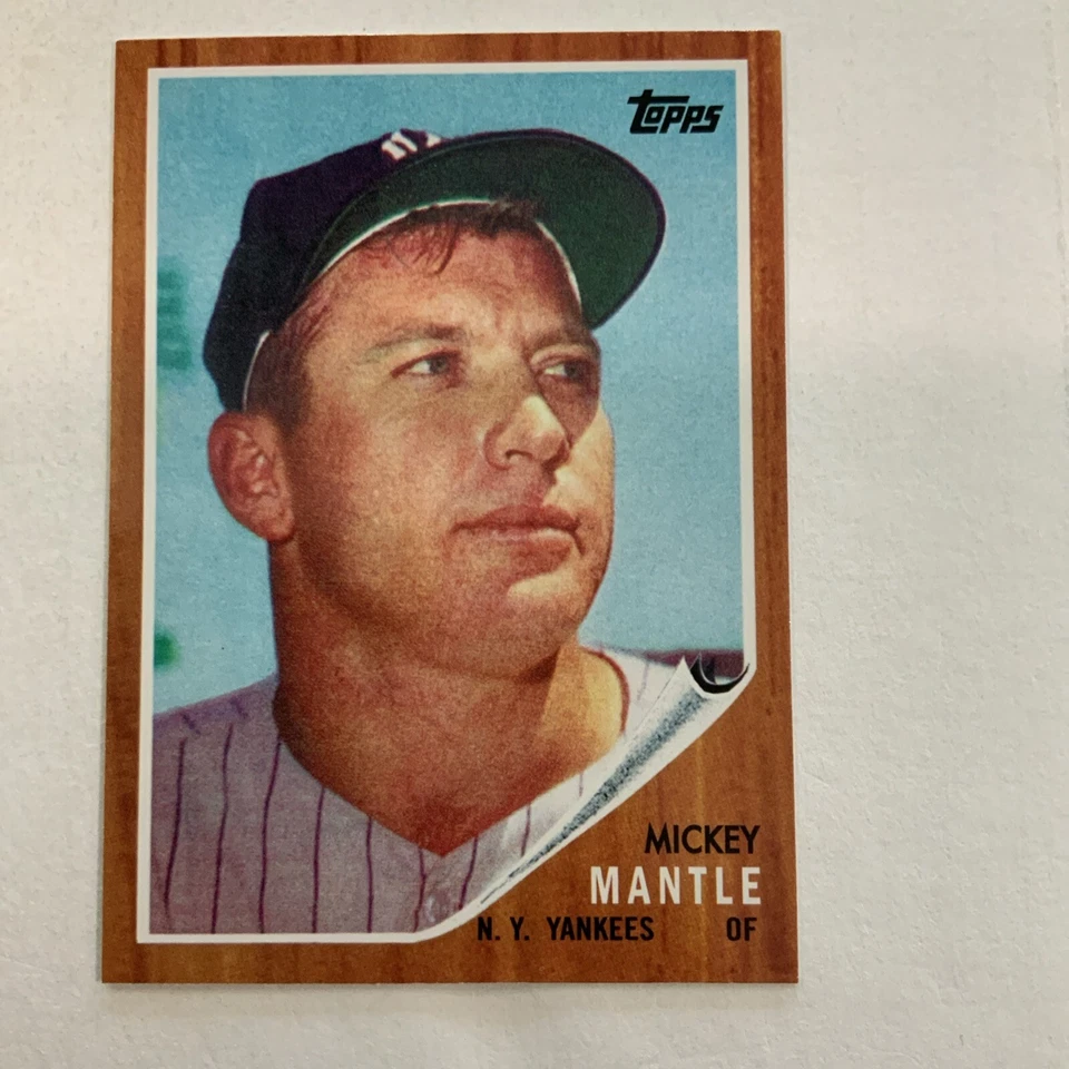 2010 Topps “Cards Your Mom Threw Out” 1962 Mickey Mantle #200 Original Back⚾️♨️h - Image 2 of 4