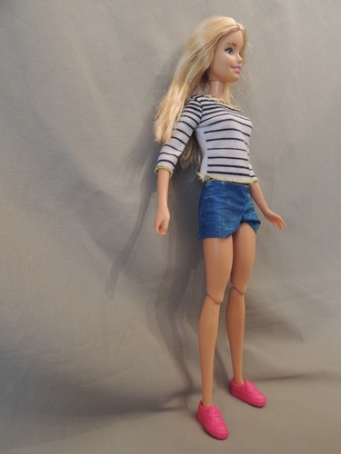 Vintage Barbie Doll Mattel 2015 1186MJ Spor Dressing - Picture 3 of 6