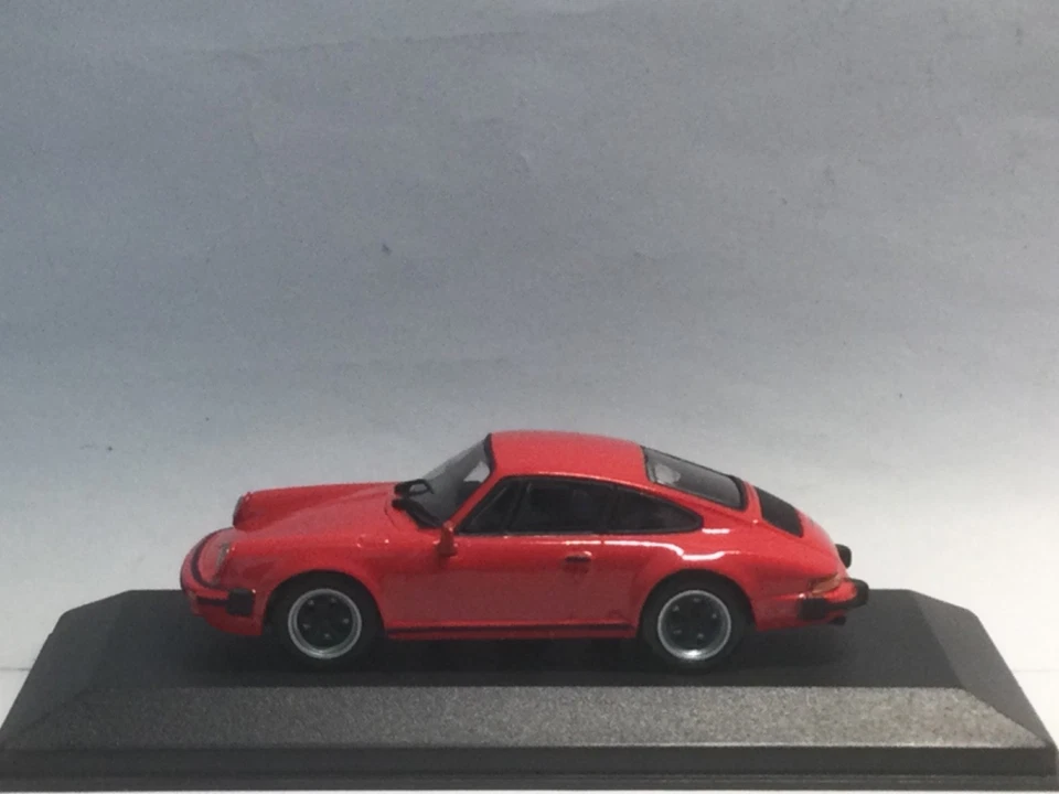 Minichamps 1:43 Porsche 911 Coupe 1978-1983 Red Art. Nr: MIN 062020 - Photo 1/4