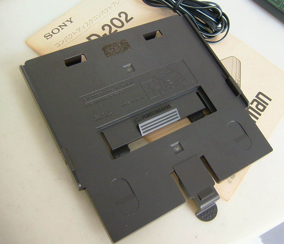 SONY Discman D-202 CD Compact Player Working F/S JP Made in